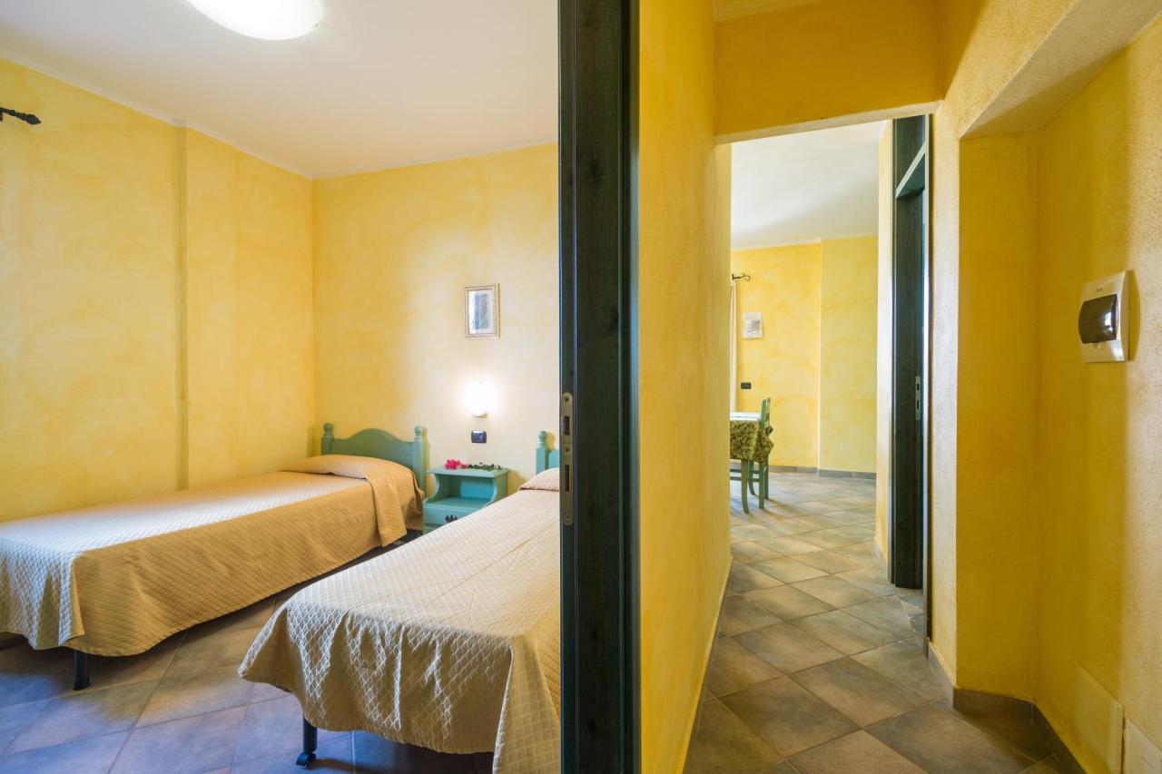 Hotel Residenza Gli Ontani Orosei Exterior foto
